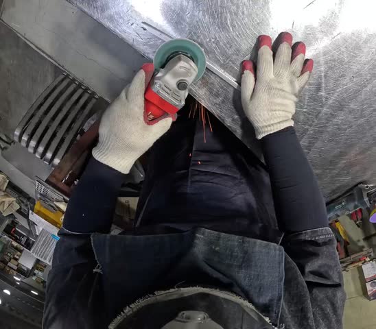 Rod end grinding, recorded from the worker’s point of view.